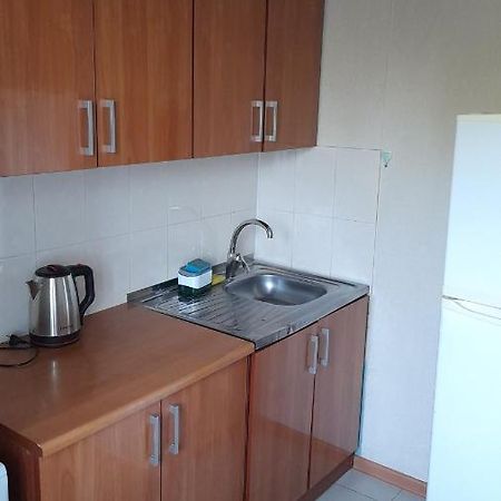 Янтарь Apartment Uralsk Luaran gambar