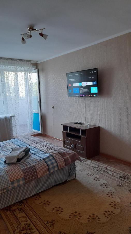 Янтарь Apartment Uralsk Luaran gambar