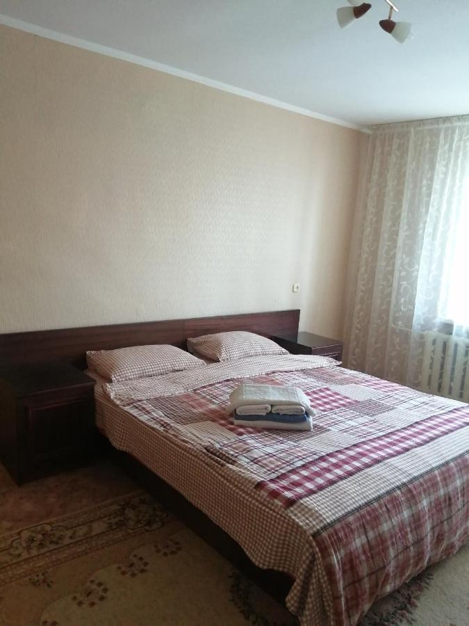 Янтарь Apartment Uralsk Luaran gambar